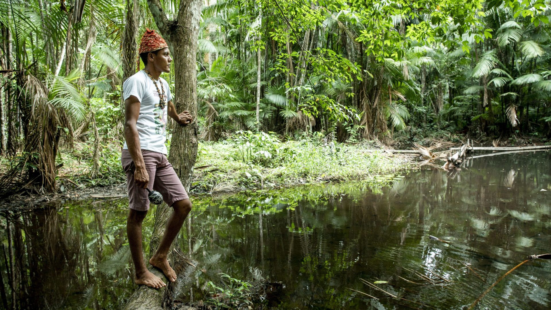 Amazonie Brésil homme autochtone