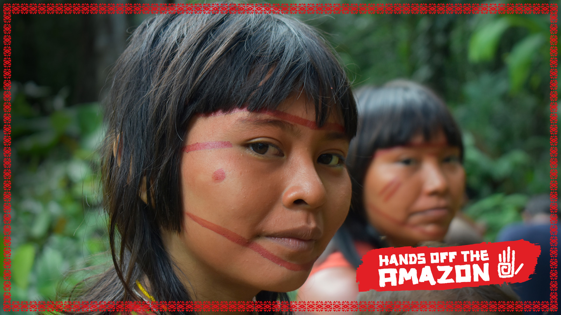 Brasil - indigenous women from the Amazon region