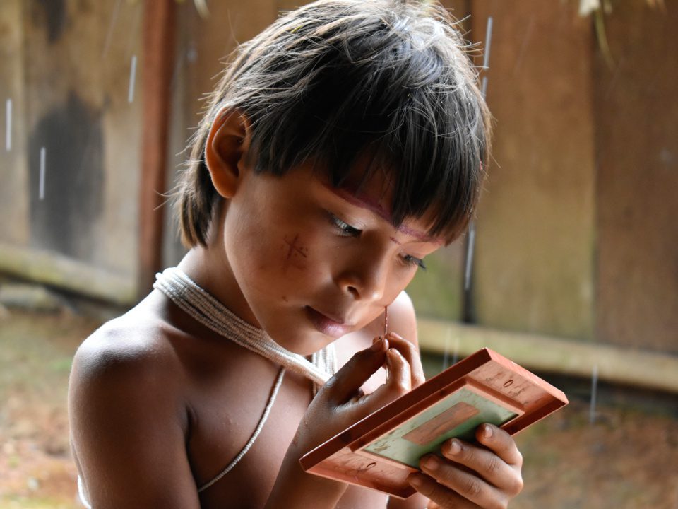 Un garçon Yanomami Photo: GfbV